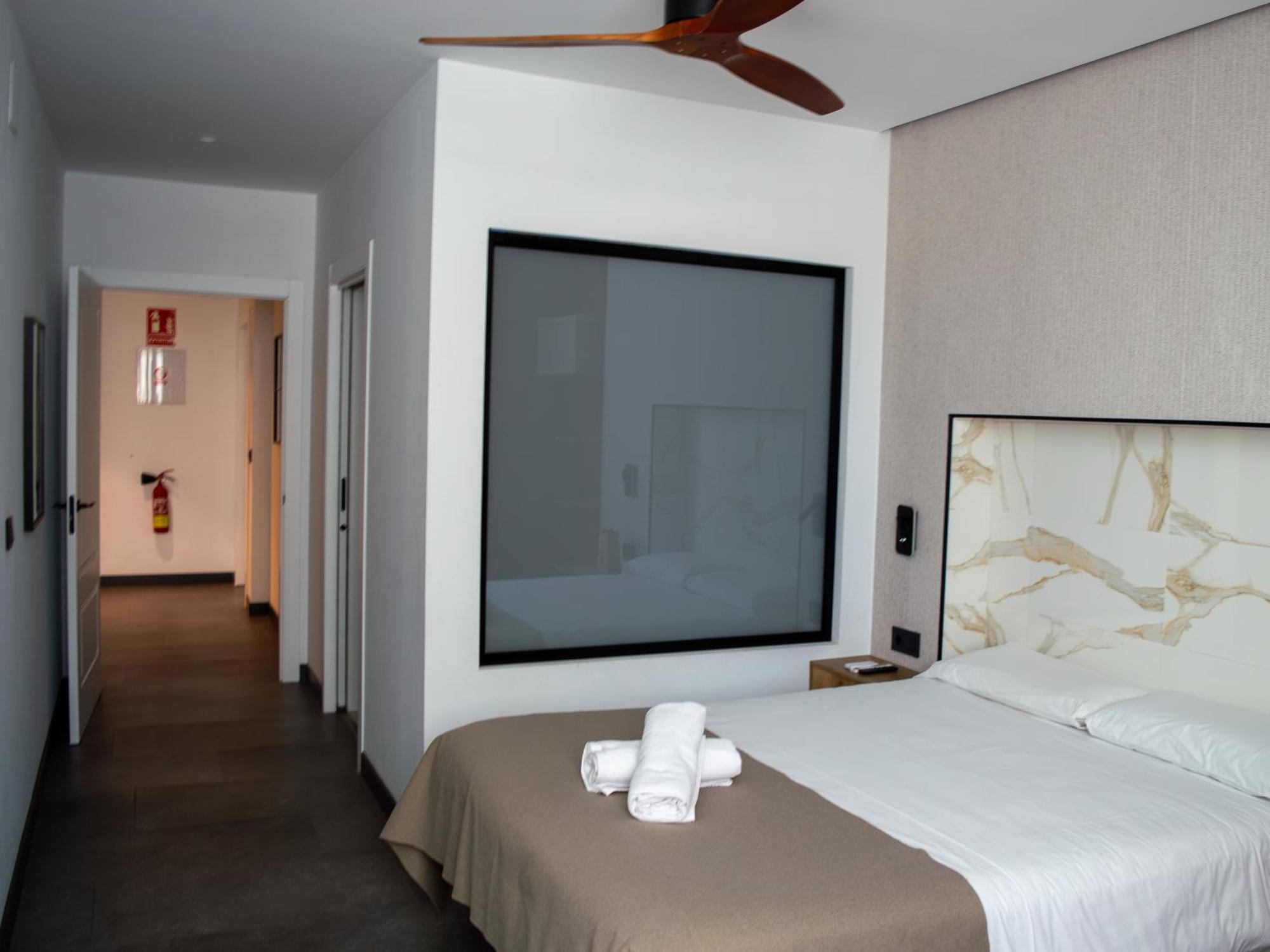 Calatrava By Alma Suites Valencia Exterior foto